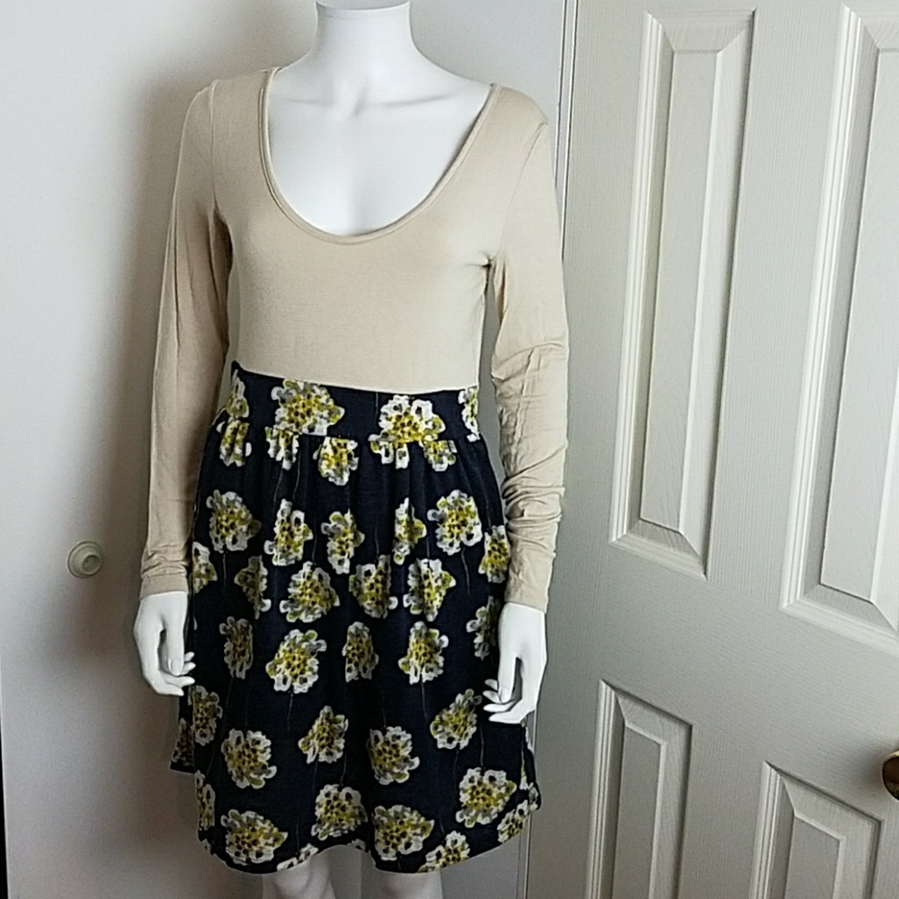 Emmelee Anthropologie Dress Medium Floral Amazing